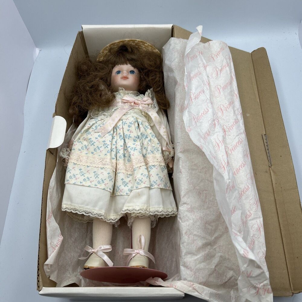 Princess House Jessica Porcelain Collector Doll Brunette Blue Eyes Straw Hat-BOX - Picture 13 of 15